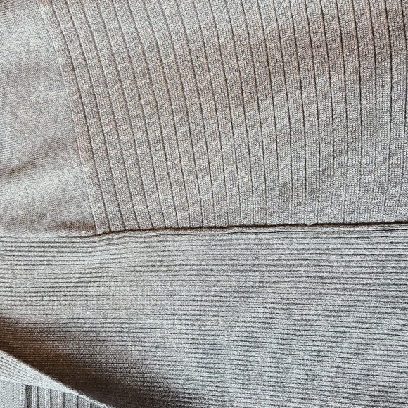 Linda Mathews Ribbed Cardigan - Picture 12 of 13